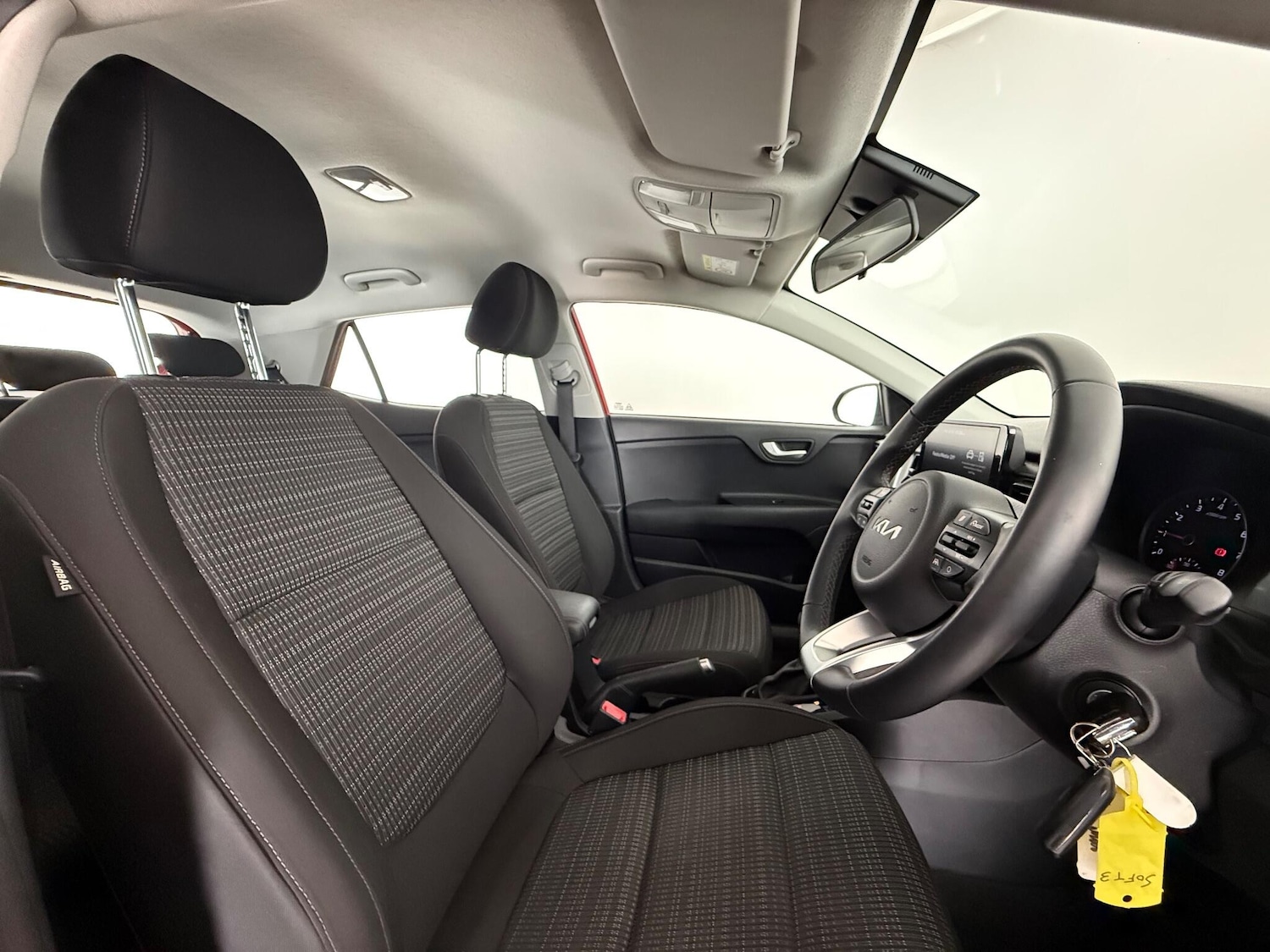 Used Kia Stonic 2022 for sale - 77260343: Photo 11