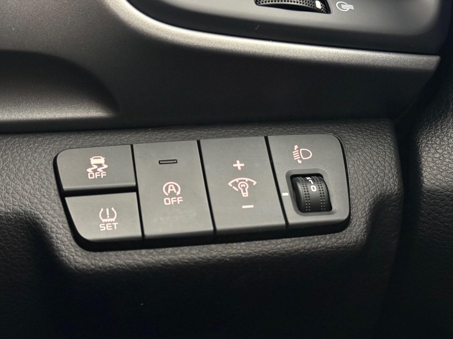 Used Kia Stonic 2022 for sale - 77260343: Photo 21