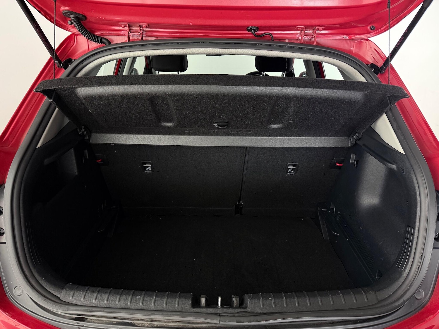 Used Kia Stonic 2022 for sale - 77260343: Photo 9