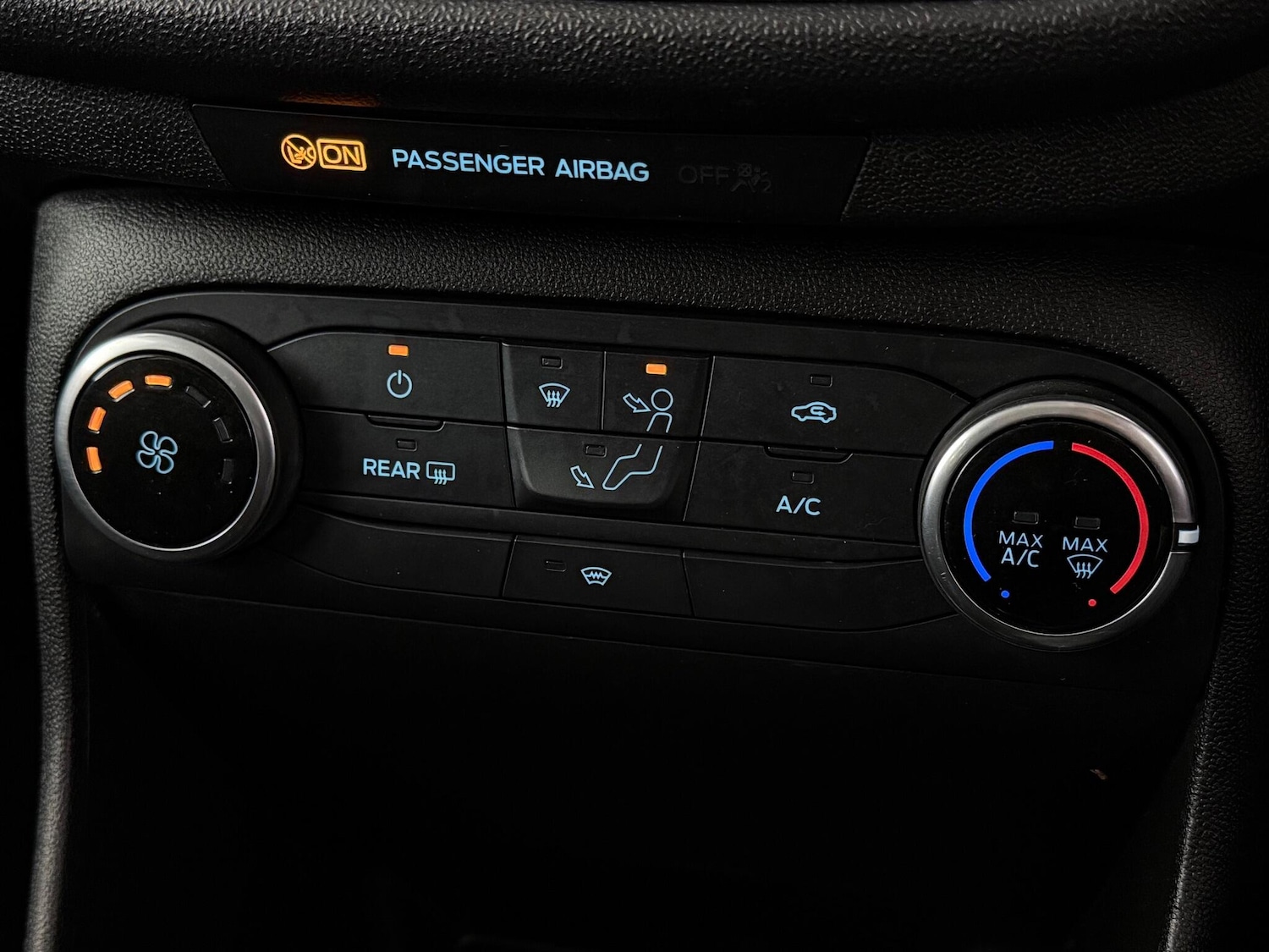 Used Ford Fiesta 2019 for sale - 77243630: Photo 32