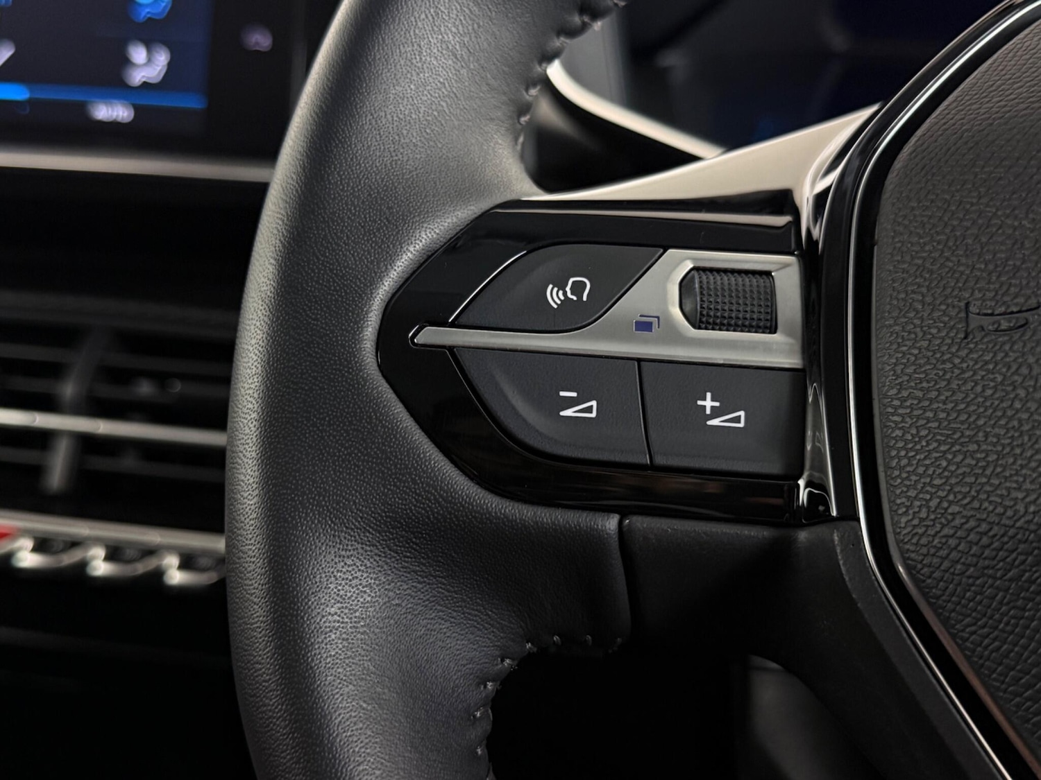 Used Peugeot 208 2023 for sale - 78063157: Photo 15