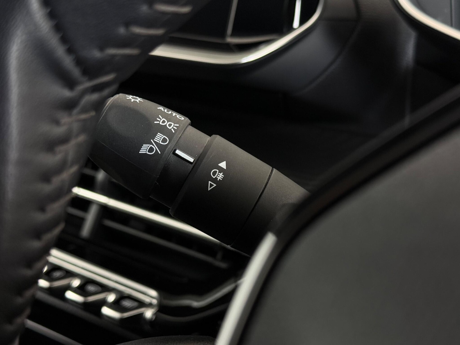 Used Peugeot 208 2023 for sale - 78063157: Photo 19