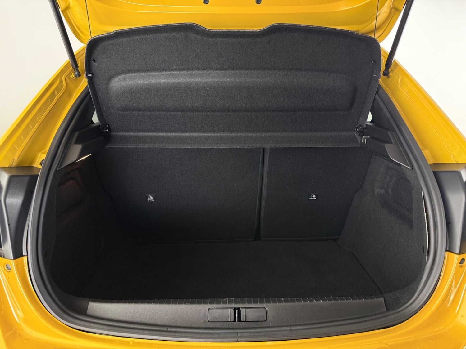 Used Peugeot 208 2023 for sale - 78063157: Photo 9