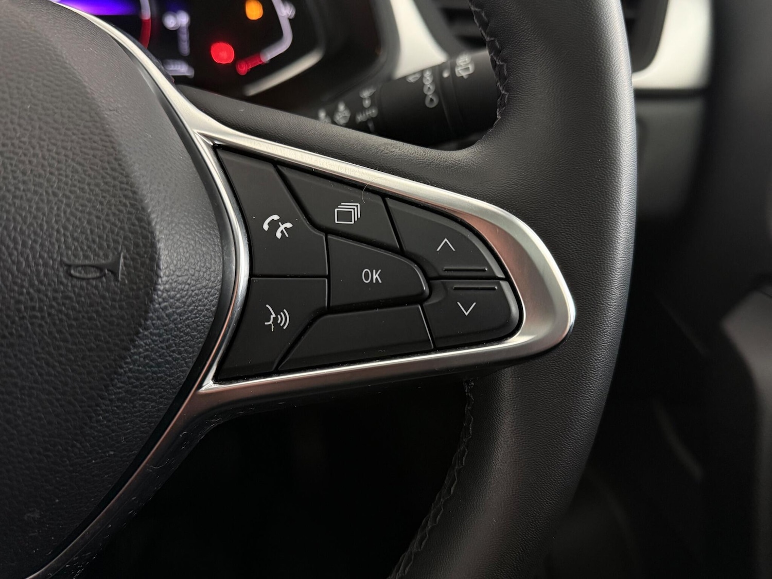 Used Renault Captur 2024 for sale - 77246311: Photo 17