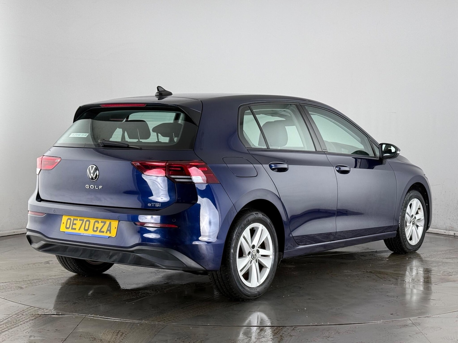 Used Volkswagen Golf 2020 for sale - 77412449: Photo 2