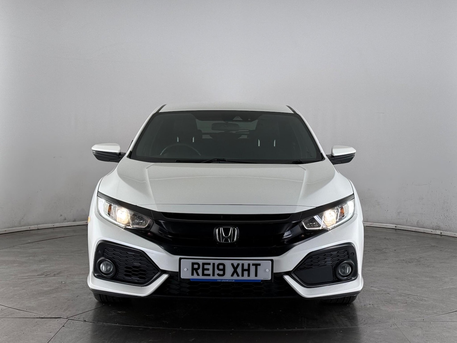 Used Honda Civic 2019 for sale - 77222793: Photo 2