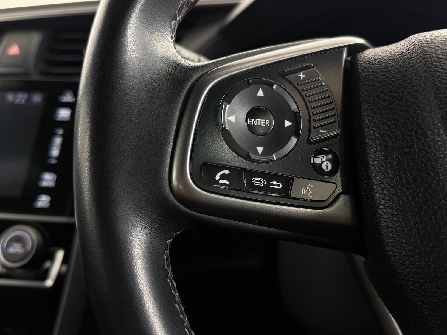 Used Honda Civic 2019 for sale - 77222793: Photo 20