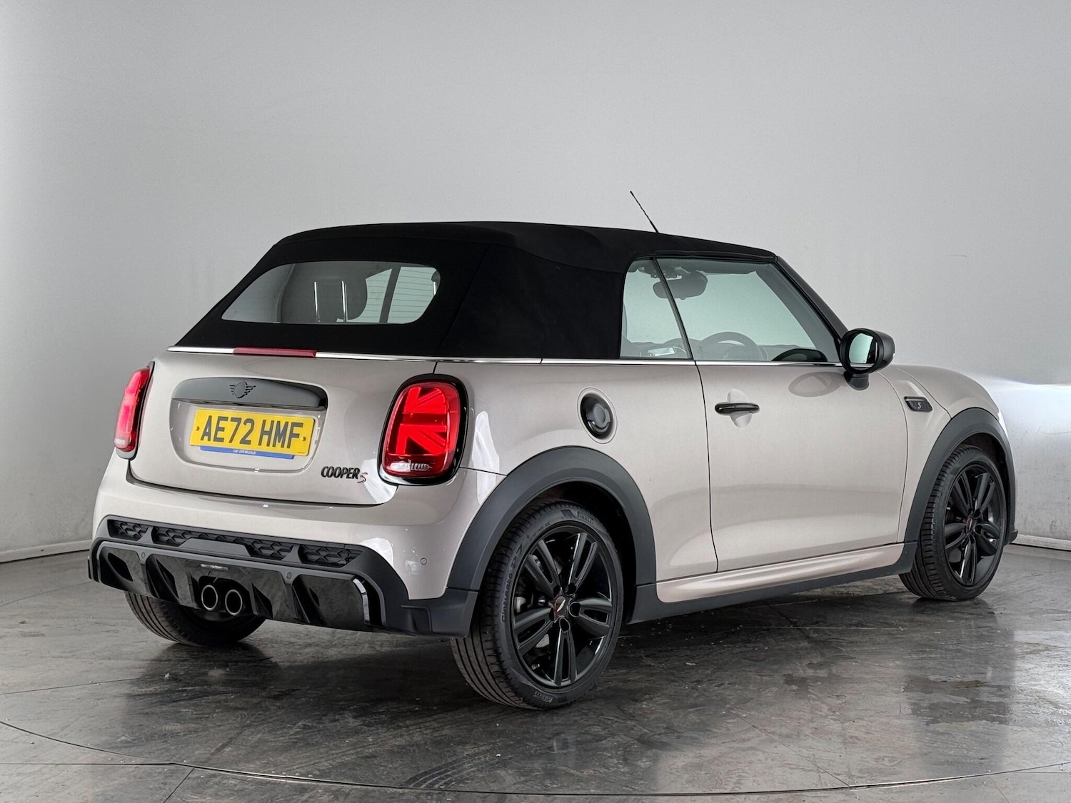 Used MINI Convertible 2022 for sale - 77246319: Photo 10