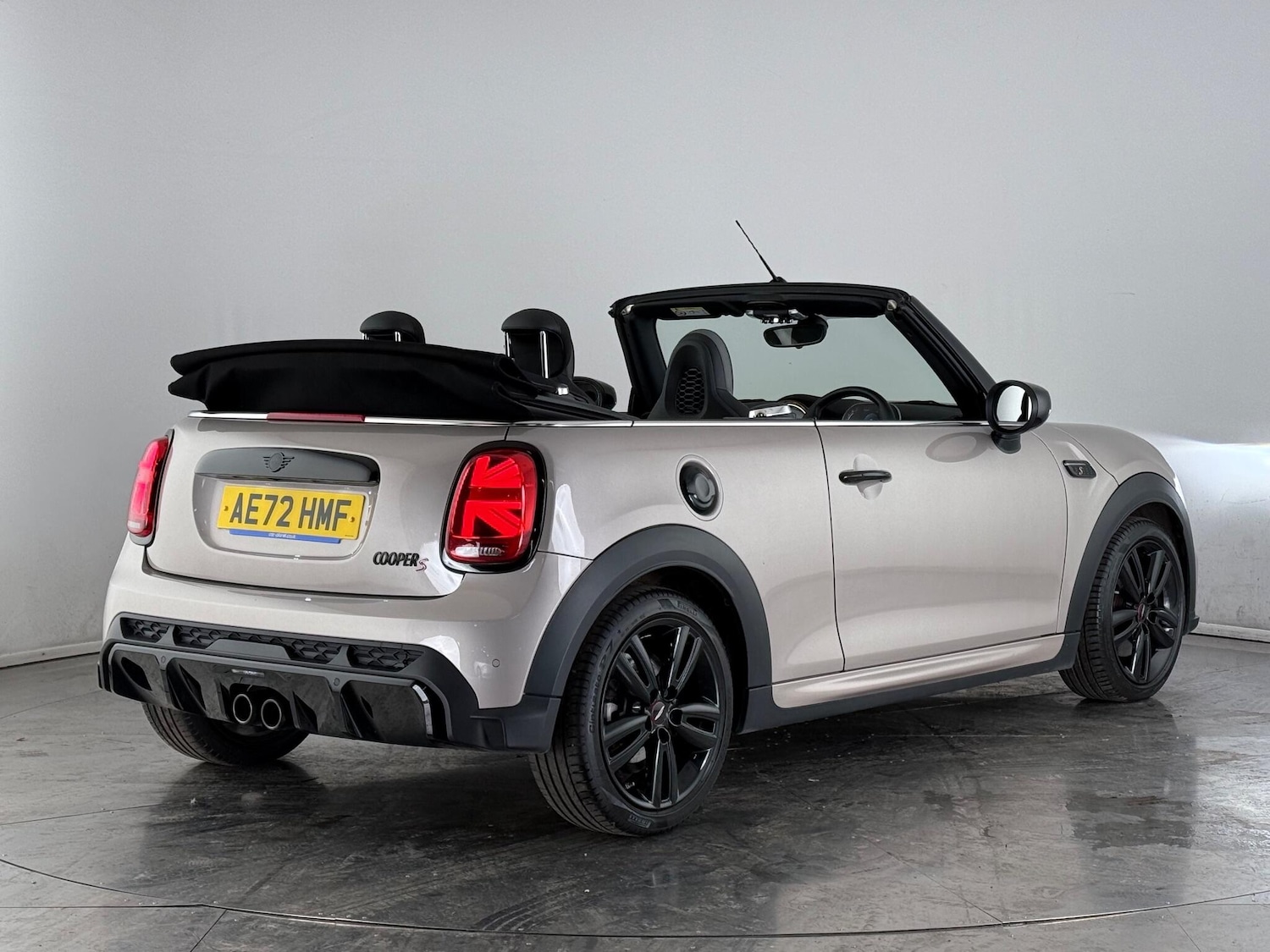 Used MINI Convertible 2022 for sale - 77246319: Photo 4