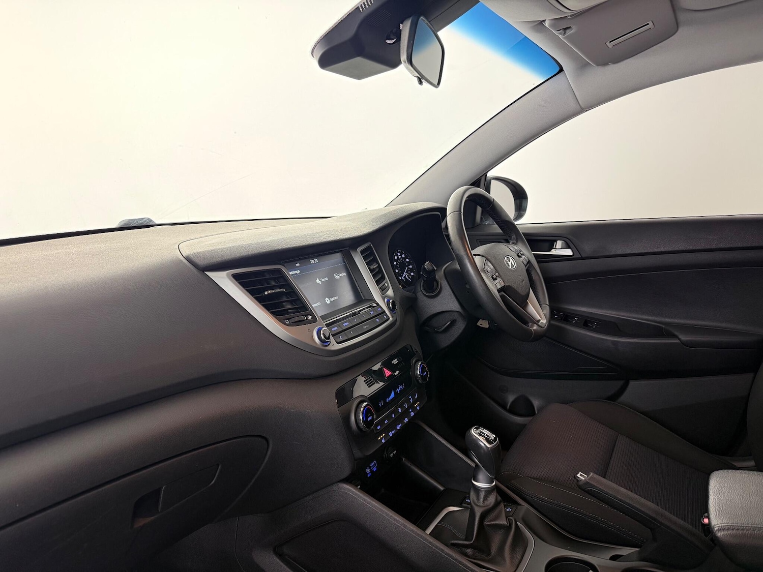 Used Hyundai TUCSON 2017 for sale - 76466841: Photo 17