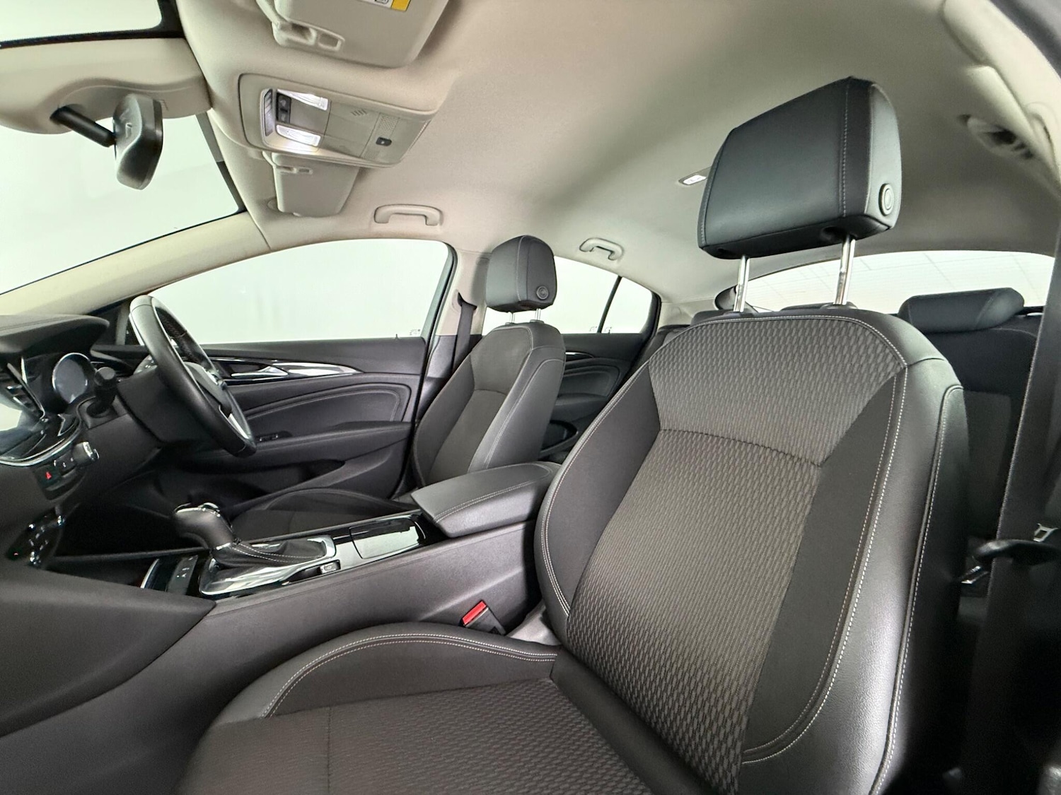 Used Vauxhall Insignia 2018 for sale - 77769876: Photo 11