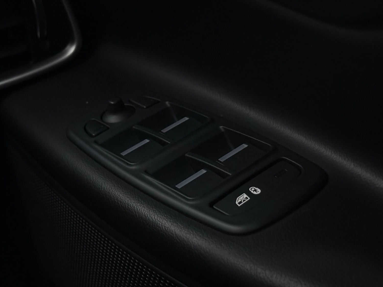 Used Jaguar XE 2018 for sale - 78065048: Photo 16