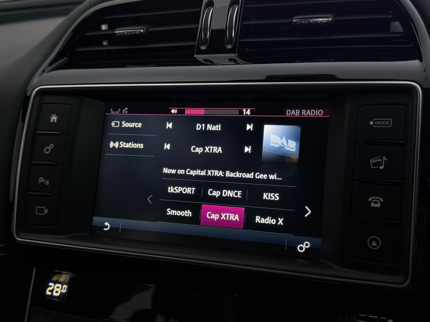 Used Jaguar XE 2018 for sale - 78065048: Photo 24