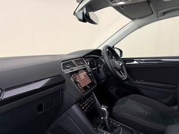 Used Volkswagen Tiguan 2020 for sale - 78867088: Photo