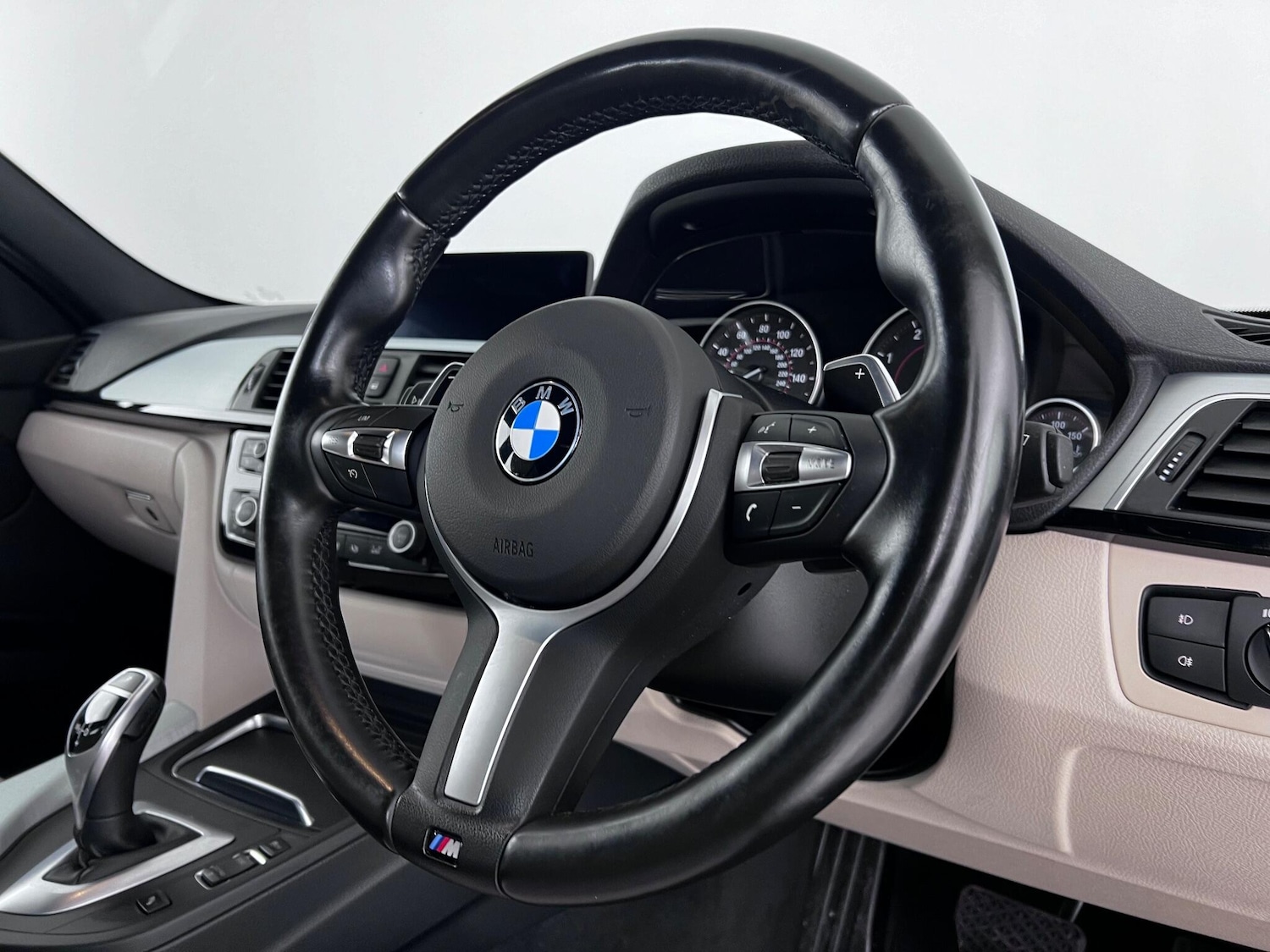 Used BMW 3 Series 2017 for sale - 77182905: Photo 17