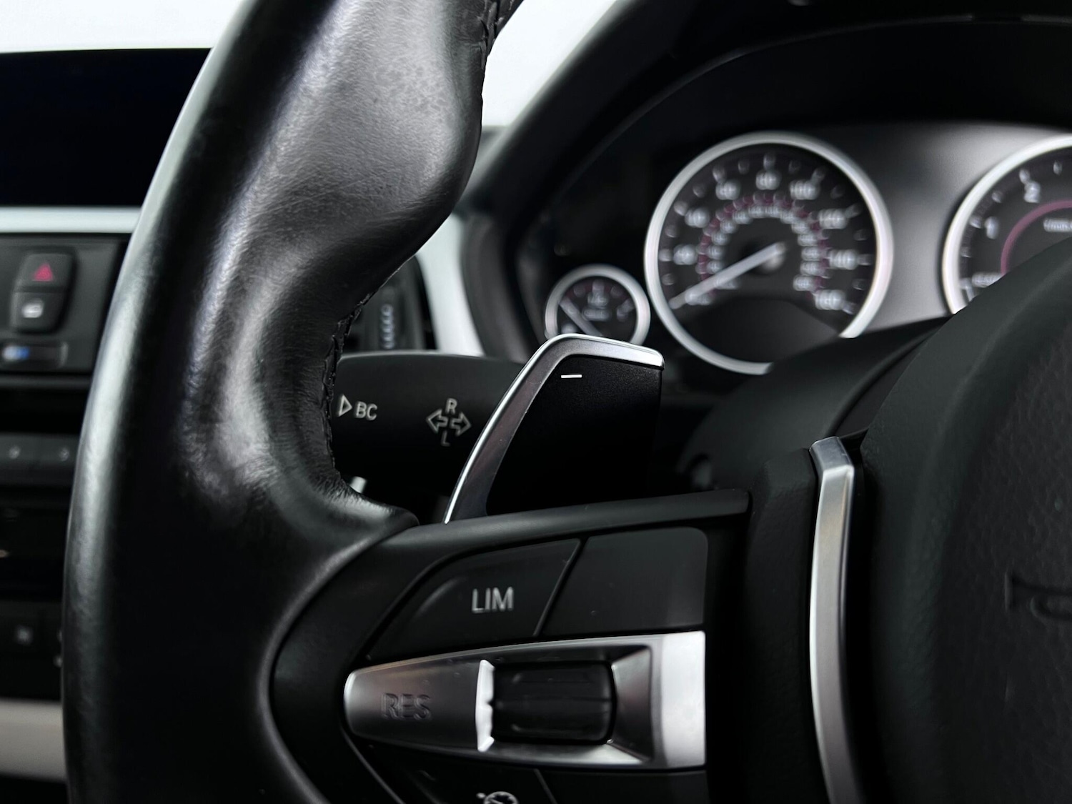 Used BMW 3 Series 2017 for sale - 77182905: Photo 20