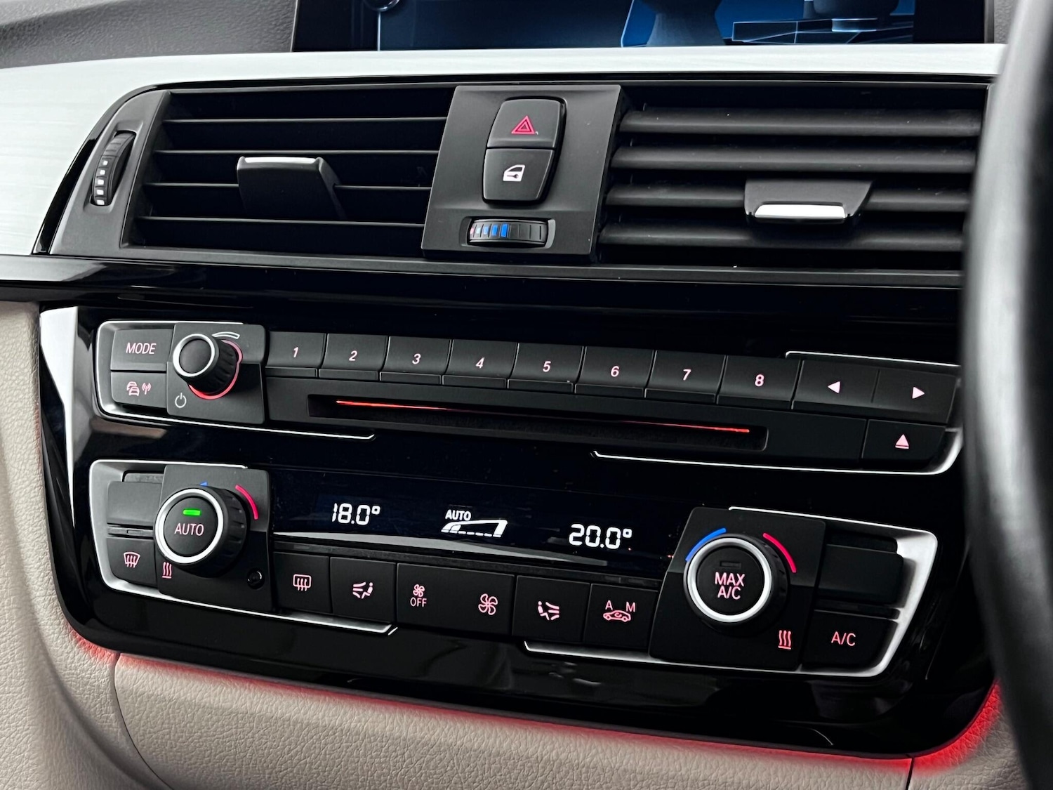 Used BMW 3 Series 2017 for sale - 77182905: Photo 32