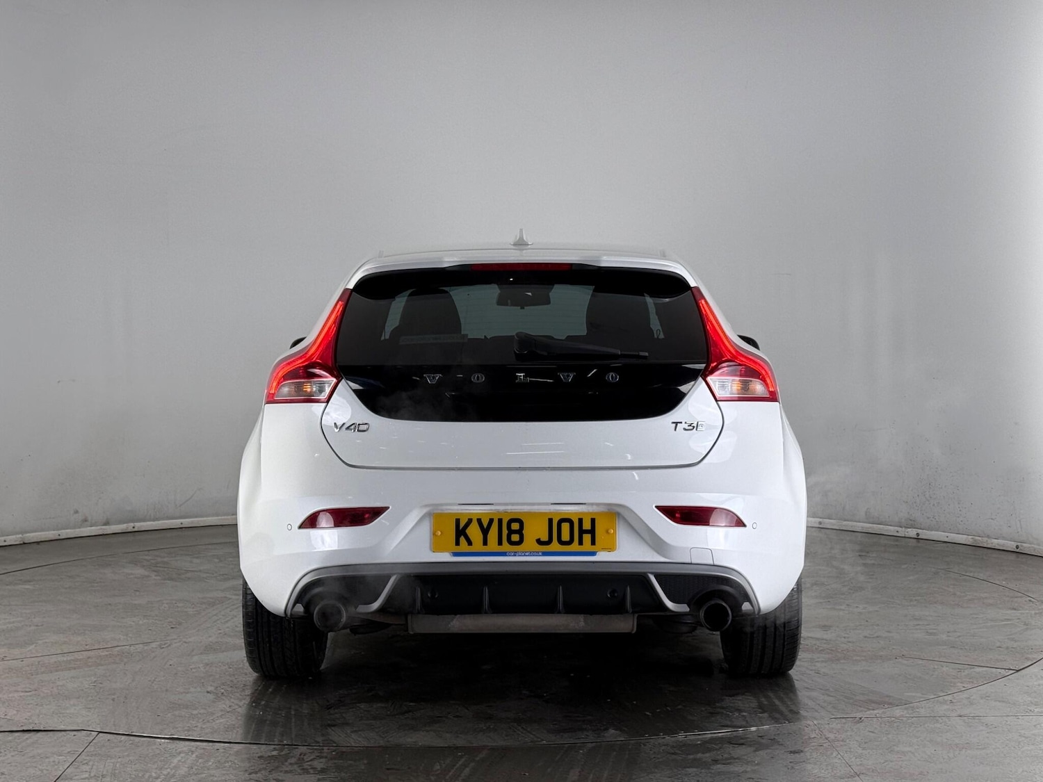 Used Volvo V40 2018 for sale - 77371889: Photo 6