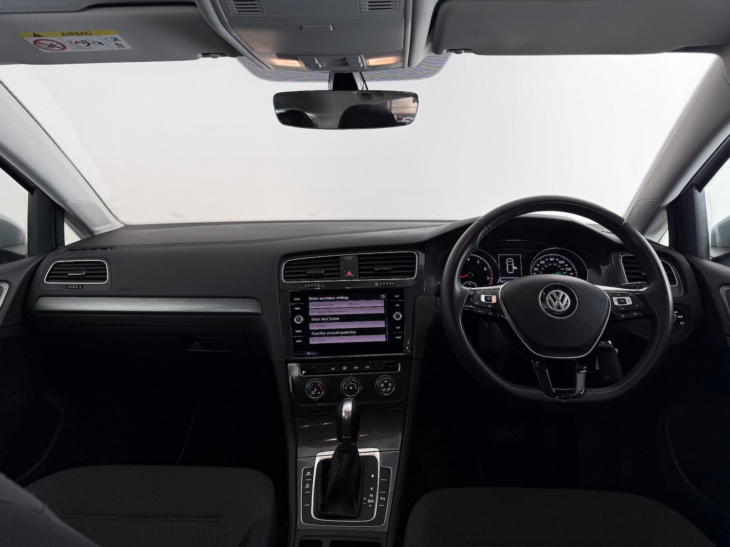 Used Volkswagen Golf 2018 for sale - 77222789: Photo 17