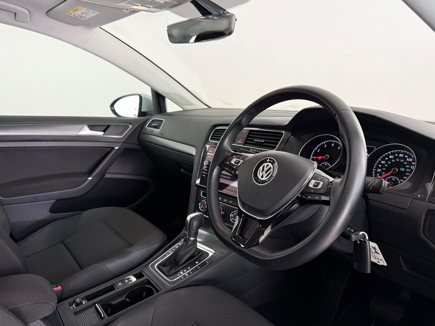 Used Volkswagen Golf 2018 for sale - 77222789: Photo 18