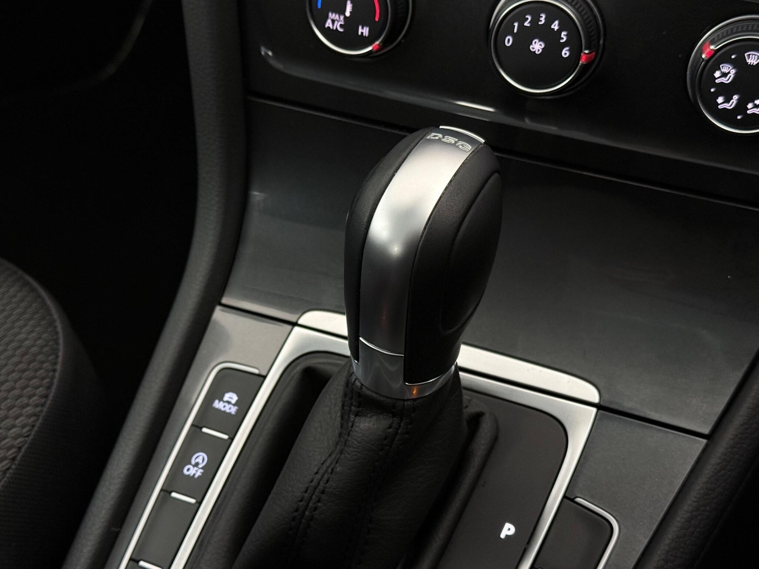 Used Volkswagen Golf 2018 for sale - 77222789: Photo 34