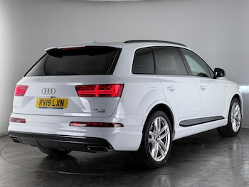 Used Audi Q7 2019 for sale - 77575463: Photo