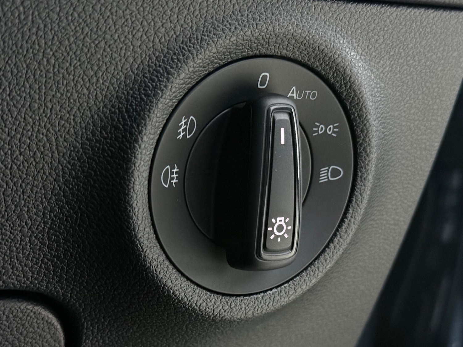 Used Skoda Karoq 2021 for sale - 78048324: Photo 22