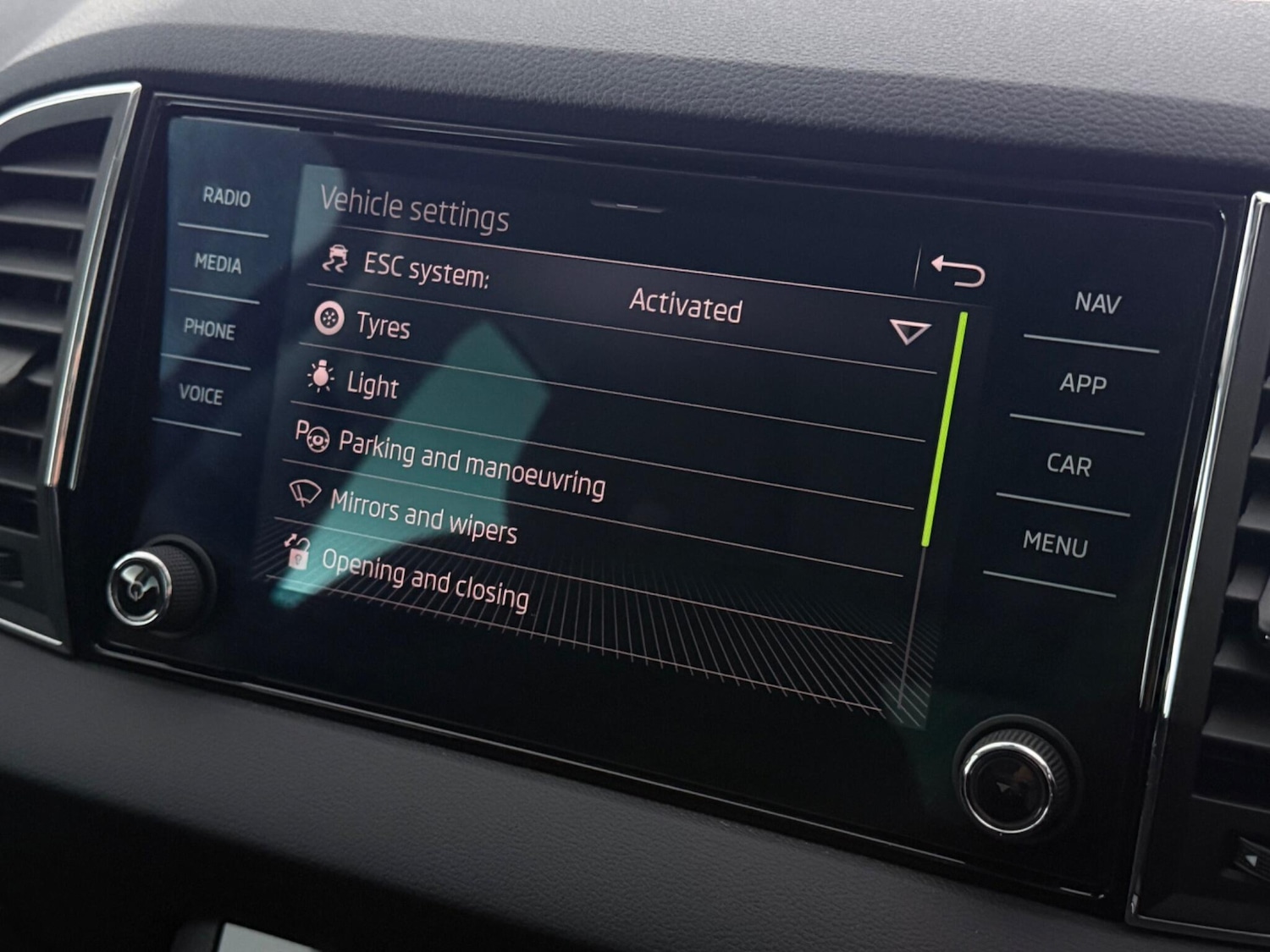 Used Skoda Karoq 2021 for sale - 78048324: Photo 25