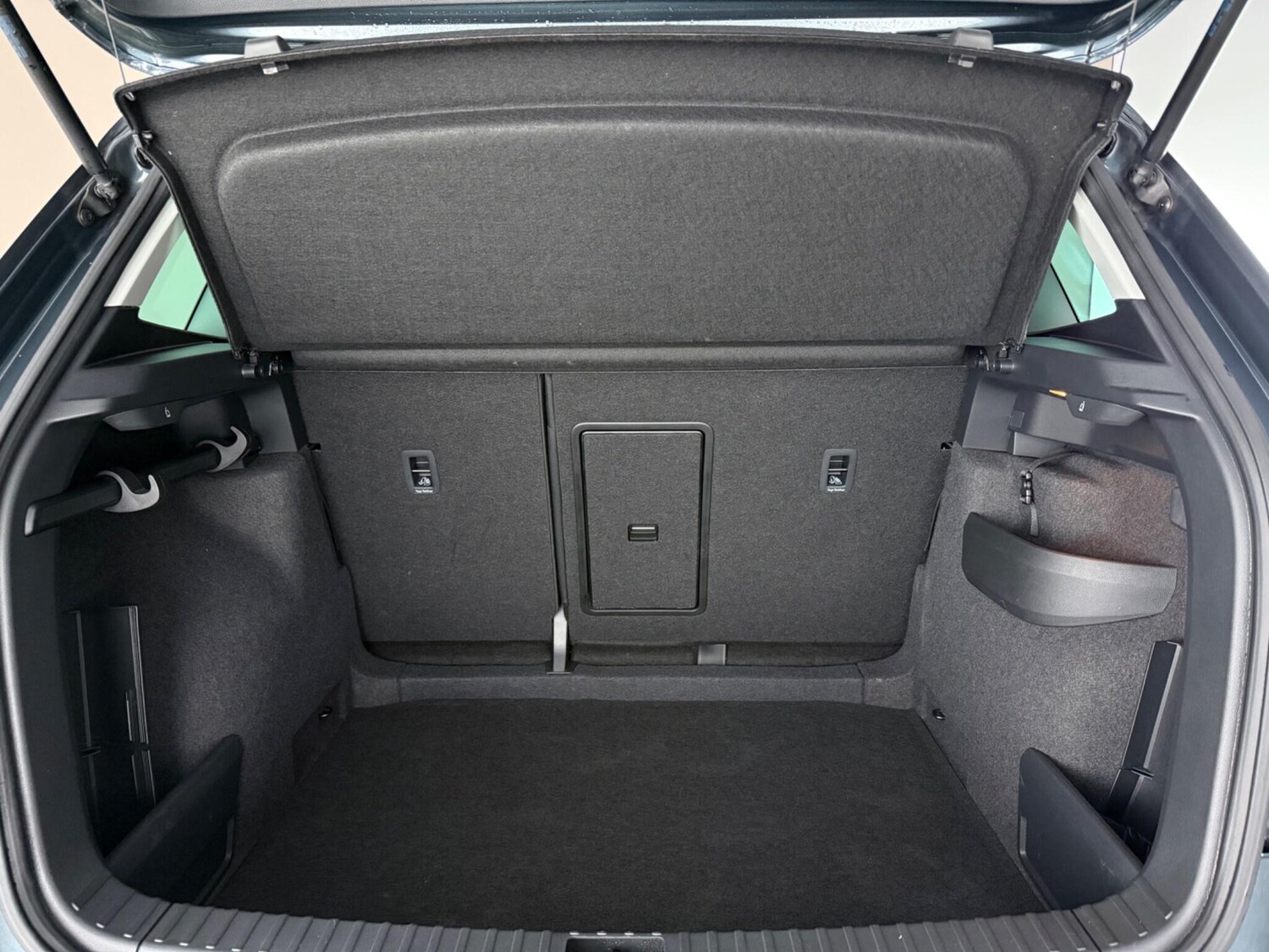 Used Skoda Karoq 2021 for sale - 78048324: Photo 9