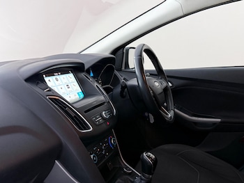Used Ford Focus 2017 for sale - 78772941: Photo