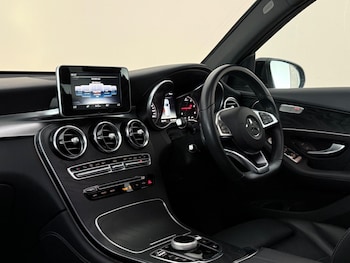 Used Mercedes-Benz GLC 2019 for sale - 78966400: Photo