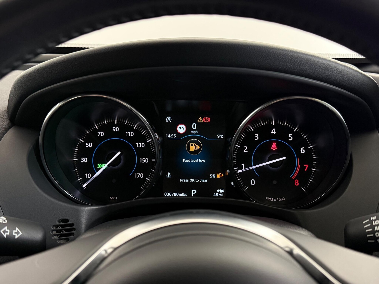 Used Jaguar XE 2019 for sale - 76727734: Photo 25