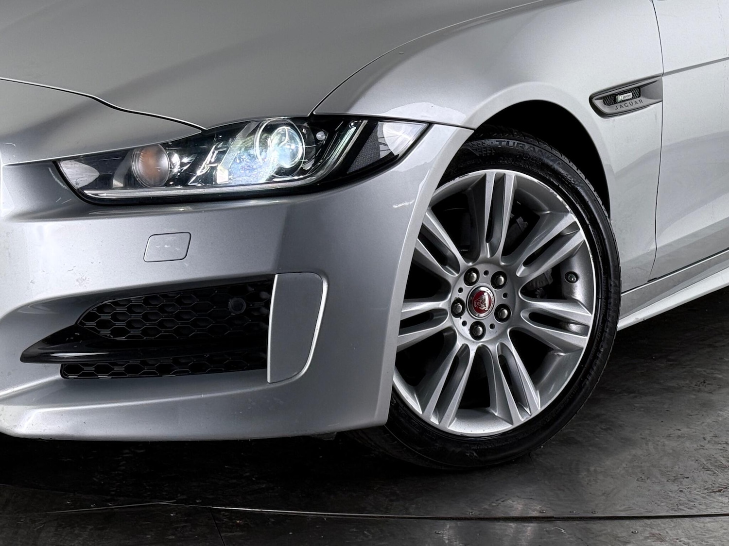 Used Jaguar XE 2019 for sale - 76727734: Photo 46