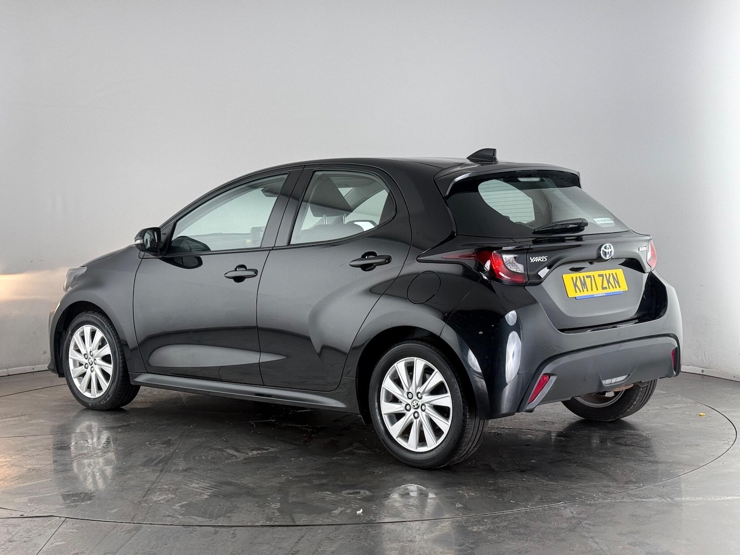 Used Toyota Yaris 2021 for sale - 77182338: Photo 4