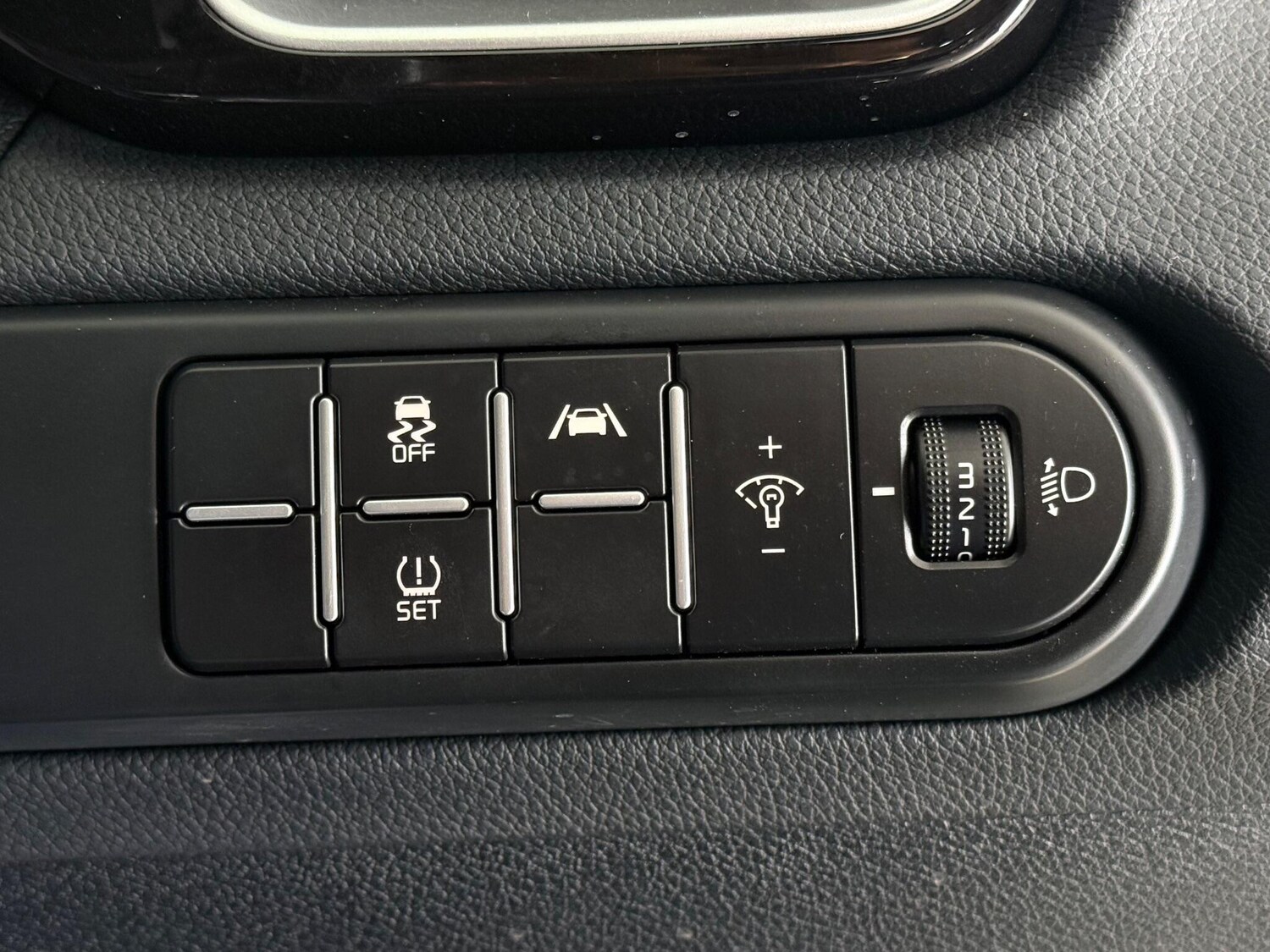 Used Kia XCeed 2023 for sale - 76727737: Photo 29