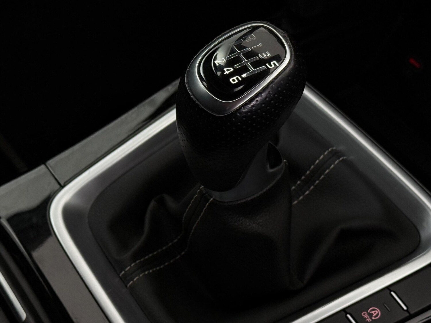 Used Kia XCeed 2023 for sale - 76727737: Photo 44