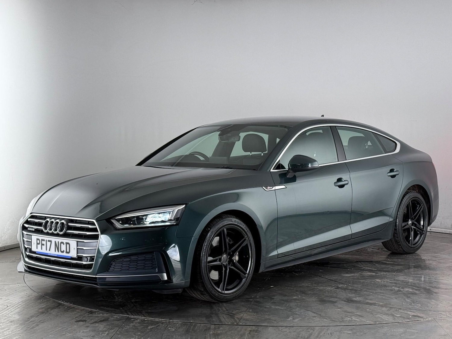 Used Audi A5 2017 for sale - 77182466: Photo 2