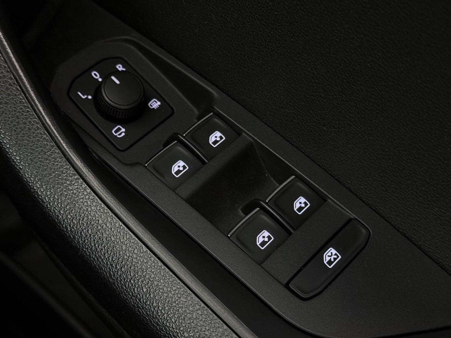 Used Skoda Karoq 2019 for sale - 77243381: Photo 28