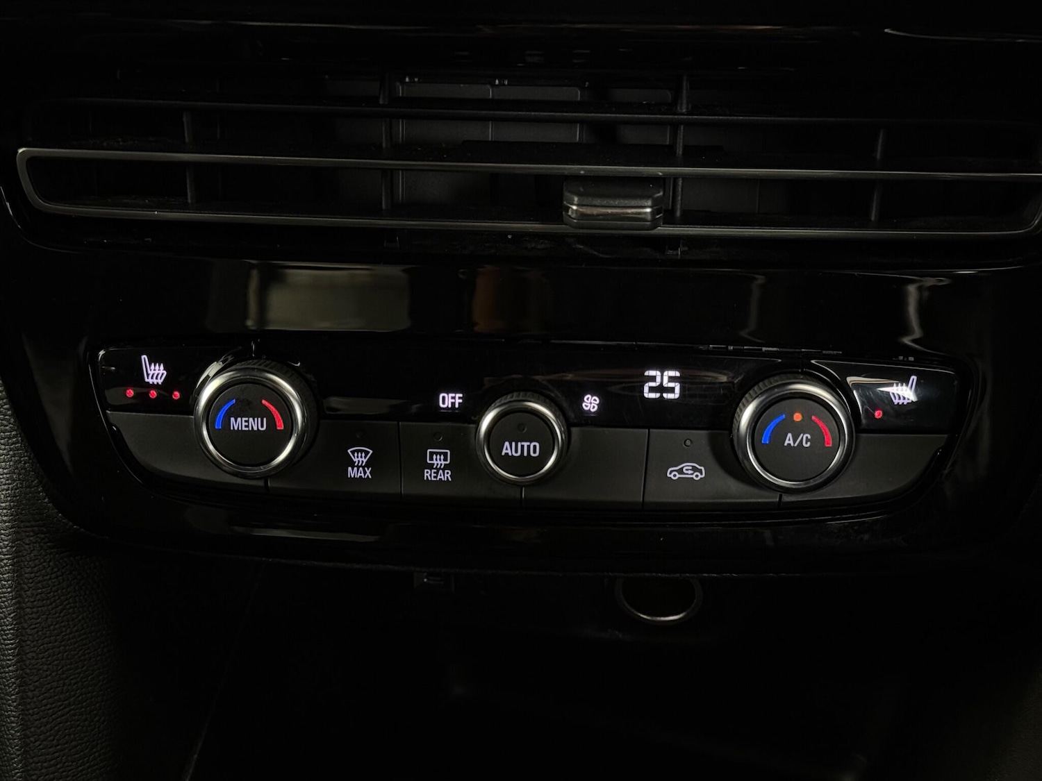 Used Vauxhall Mokka 2023 for sale - 77216891: Photo 31