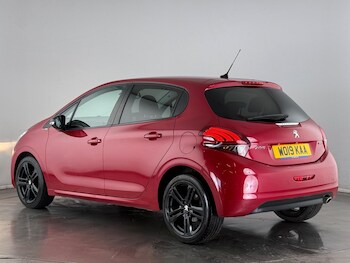Used Peugeot 208 2019 for sale - 77412494: Photo