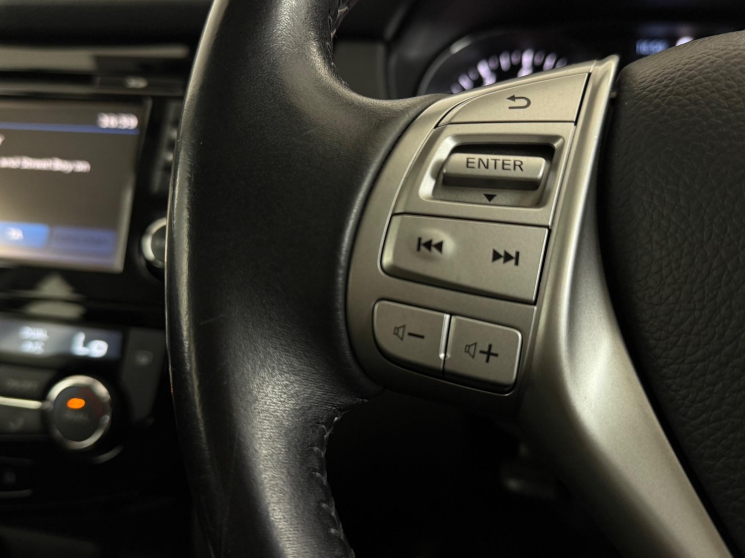 Used Nissan Qashqai 2016 for sale - 77243918: Photo 16