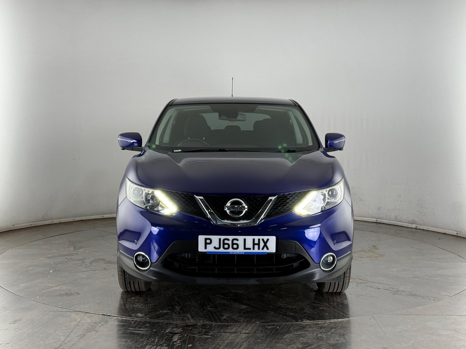 Used Nissan Qashqai 2016 for sale - 77243918: Photo 2