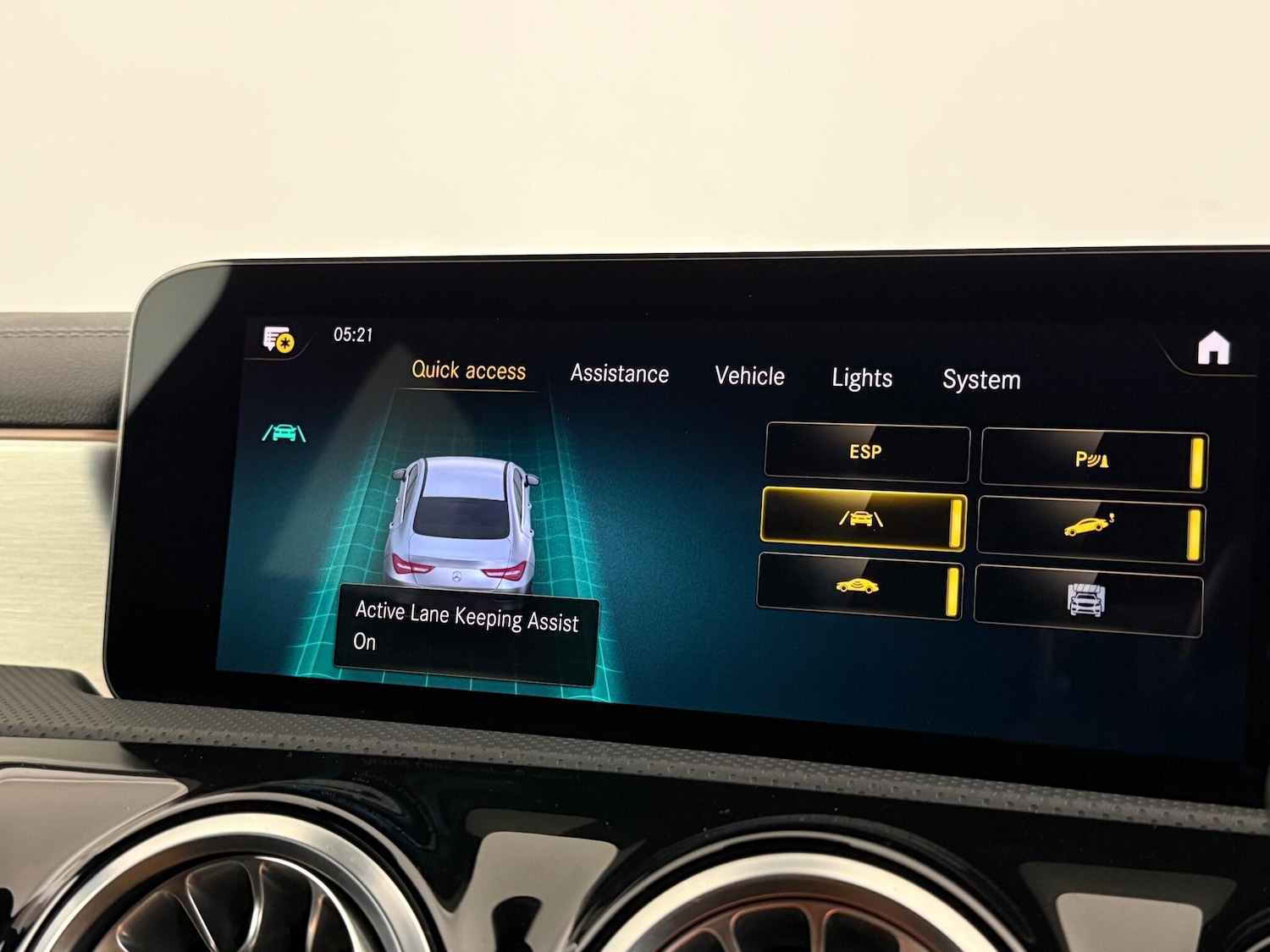 Used Mercedes-Benz CLA 2023 for sale - 76466870: Photo 32