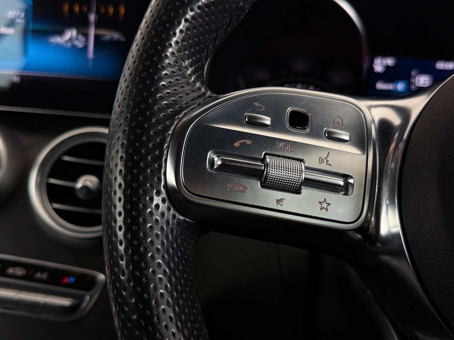 Used Mercedes-Benz C Class 2018 for sale - 77246586: Photo 24