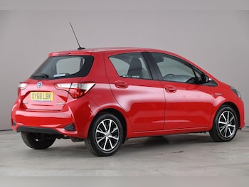 Used Toyota Yaris 2018 for sale - 79192409: Photo