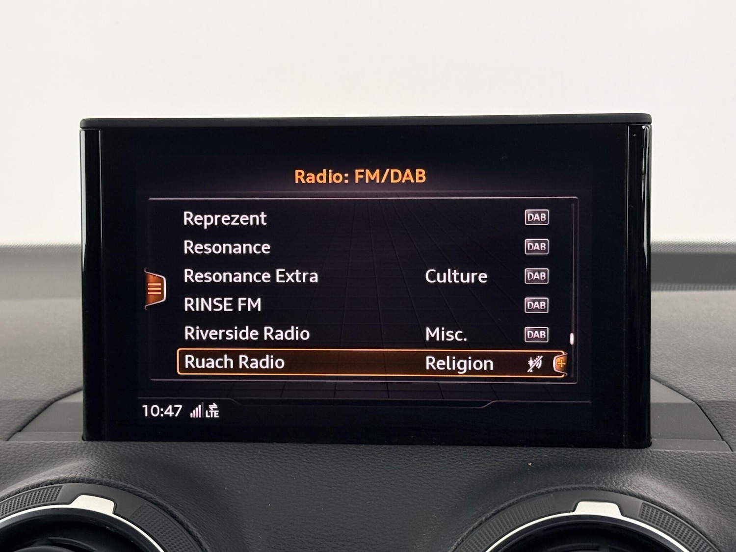 Used Audi Q2 2019 for sale - 76467429: Photo 33