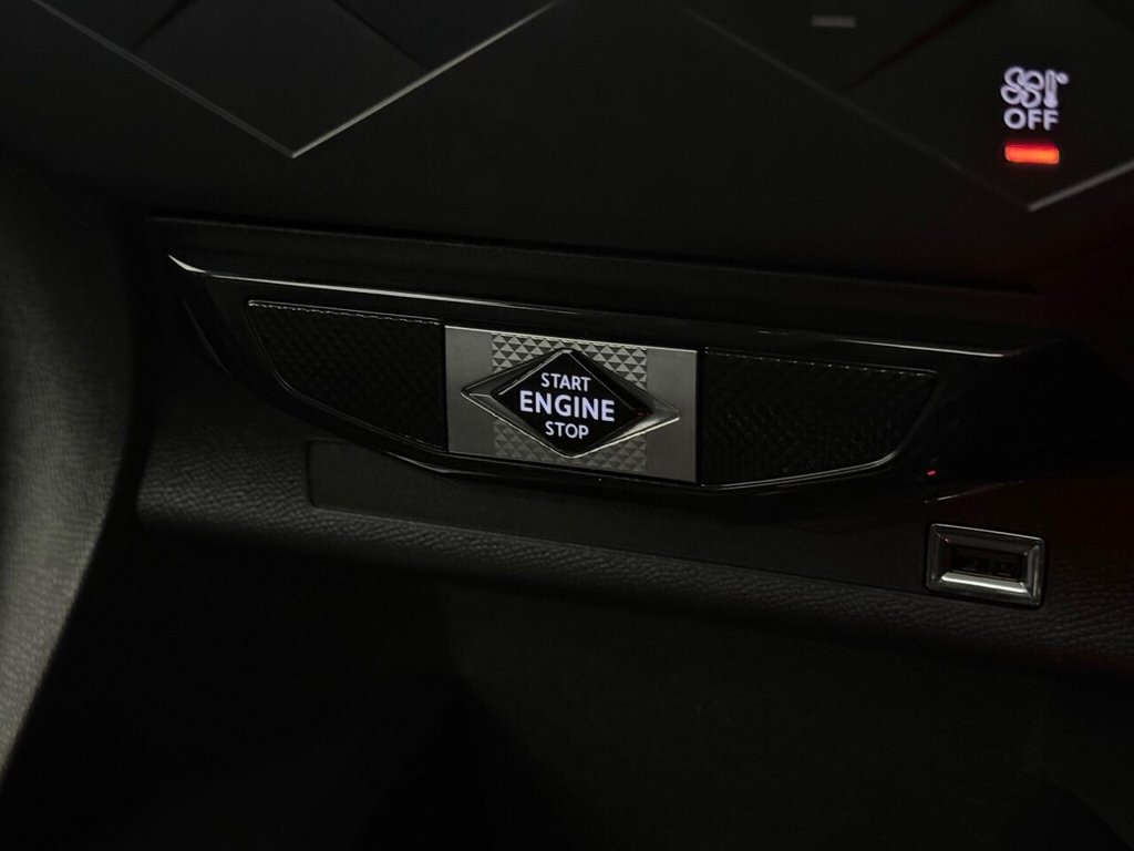 Used DS Automobiles DS 3 Crossback 2019 for sale - 75911432: Photo 37