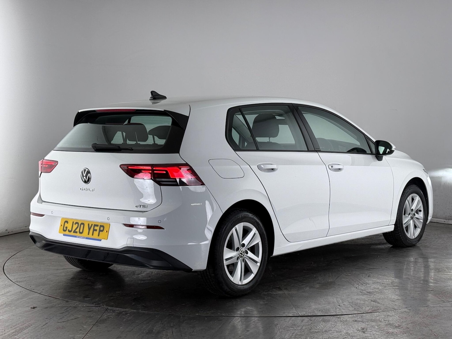 Used Volkswagen Golf 2020 for sale - 76800811: Photo 4