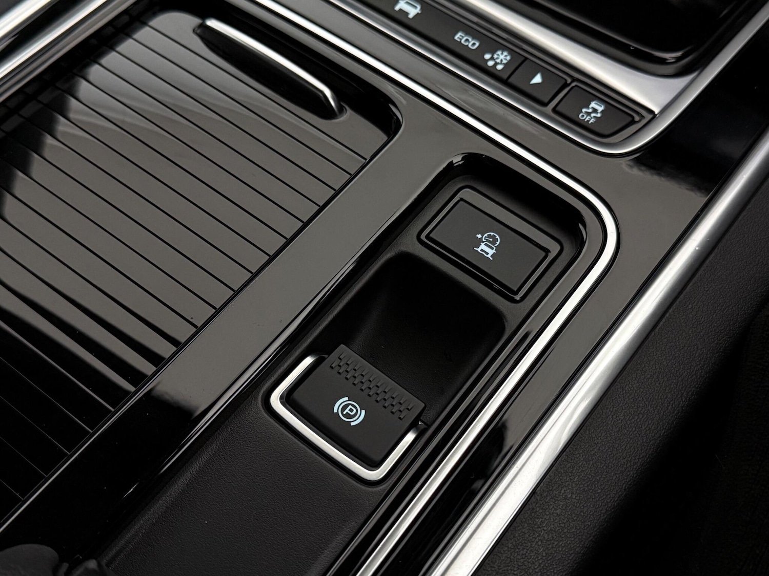 Used Jaguar XE 2019 for sale - 77260462: Photo 33