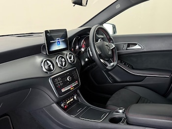Used Mercedes-Benz GLA 2020 for sale - 78935485: Photo